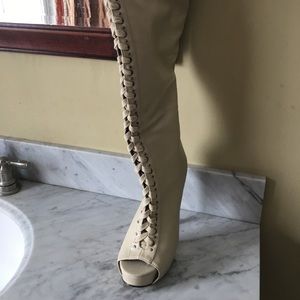 High heel Peep toe cream boot